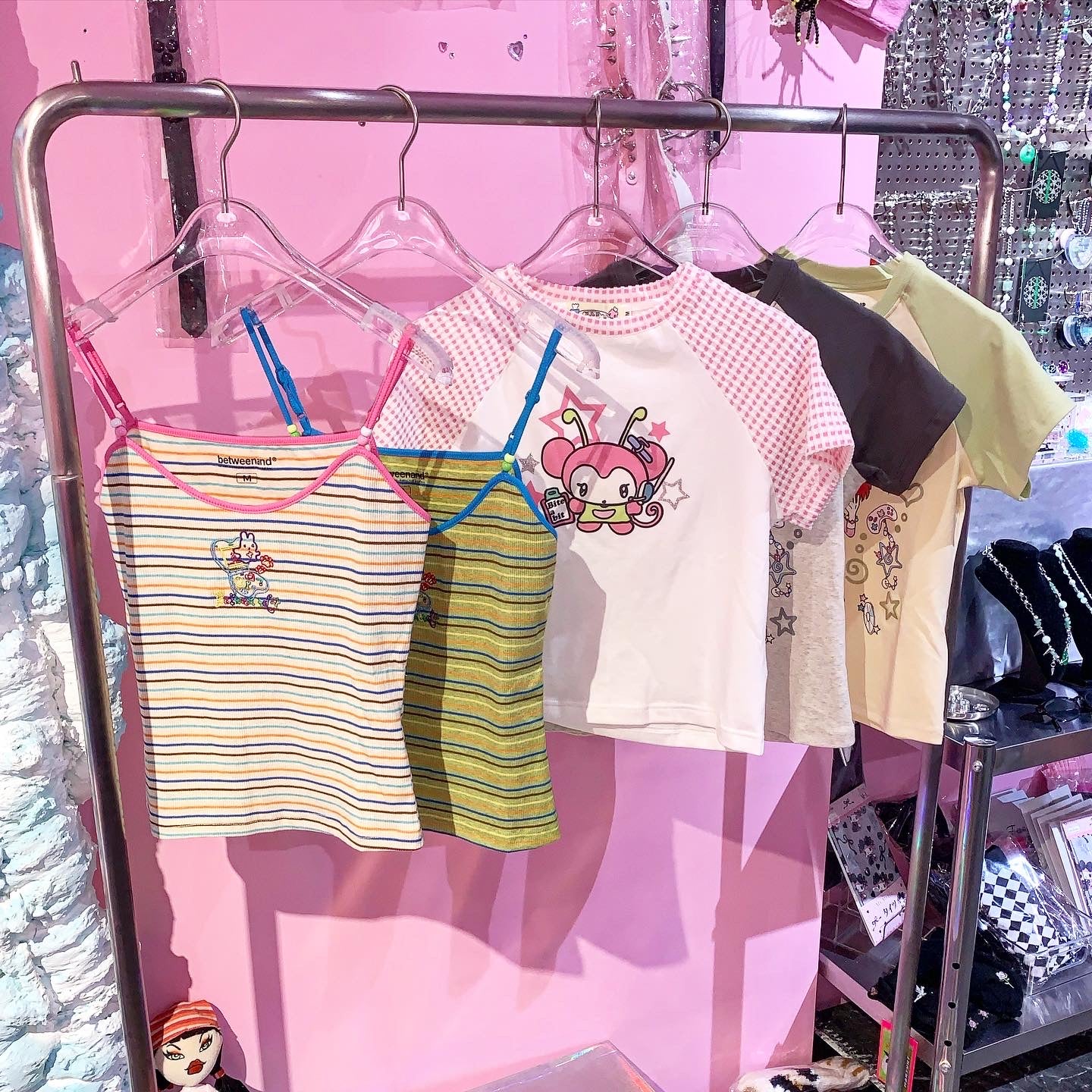 Sunonebird x Bite a bit Kawaii Aliens top